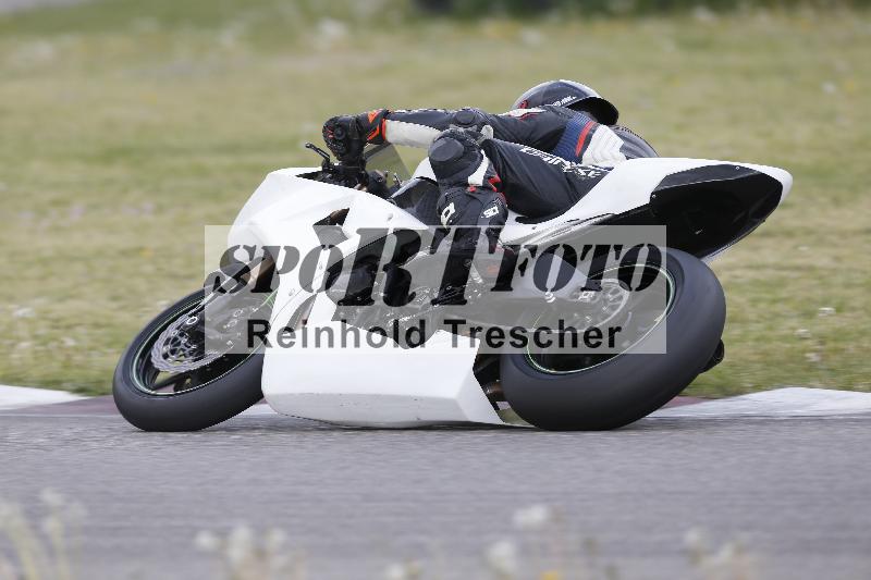 /09 19.04.2026  Caremotion get faster ADR/Gruppe rot/960